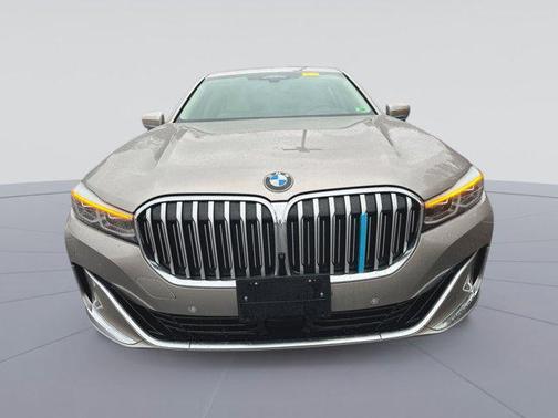 2021 BMW 750 i xDrive