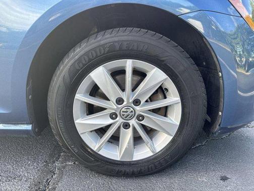 2016 Volkswagen Golf TSI S 4-Door