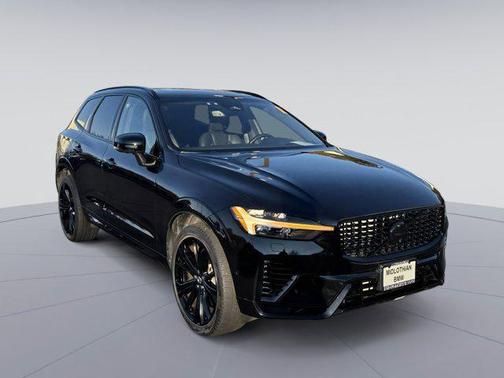2024 Volvo XC60 Recharge Plug-In Hybrid T8 Ultimate Black Edition