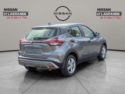Gun Metallic 2025 Nissan Kicks S