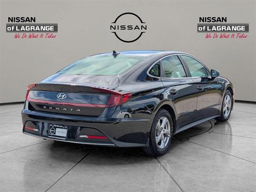2023 Hyundai SONATA SE