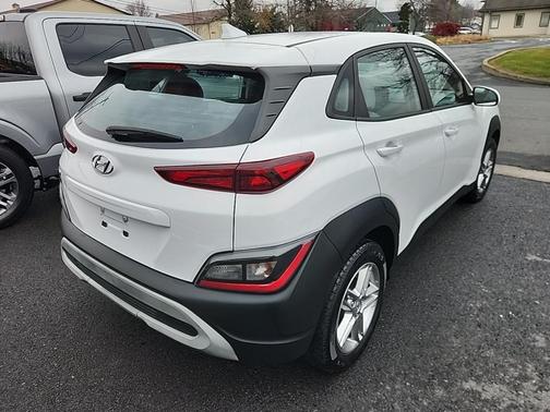 2022 Hyundai KONA SE