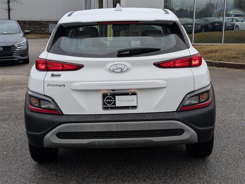 2022 Hyundai KONA SE