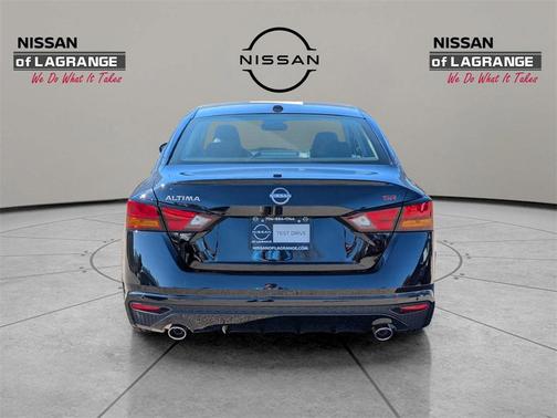 2025 Nissan Altima SR FWD