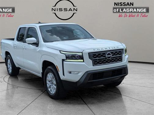 2022 Nissan Frontier SV