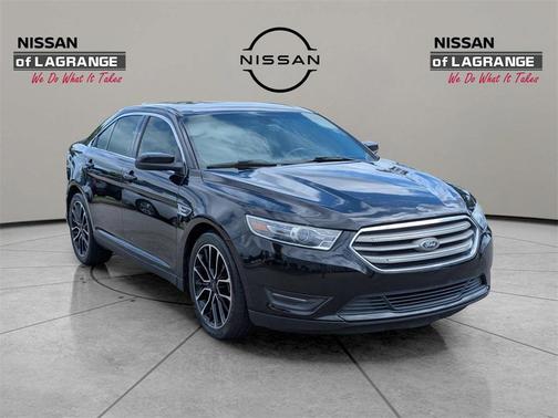 2017 Ford Taurus SEL