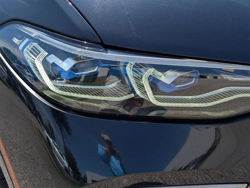 2021 BMW X7 M50i