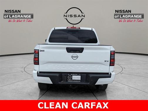2024 Nissan Frontier SV