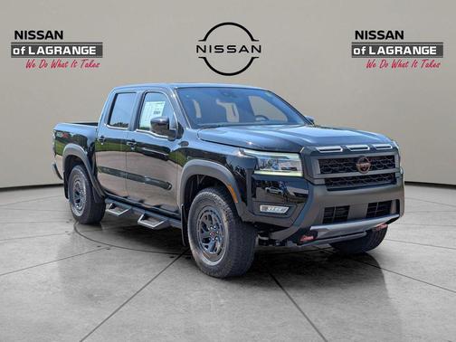 Super Black 2025 Nissan Frontier PRO-4X
