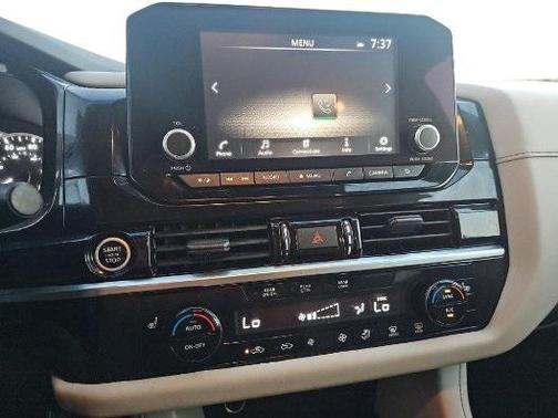 2022 Nissan Pathfinder SV 2WD
