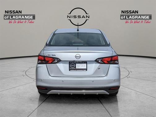 2024 Nissan Versa 1.6 S