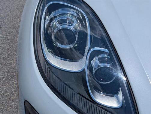 2018 Porsche Macan Base
