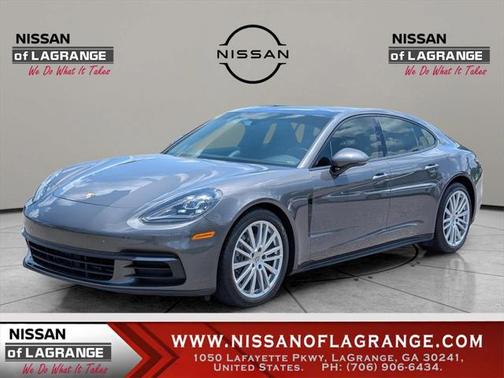 2018 Porsche Panamera 4