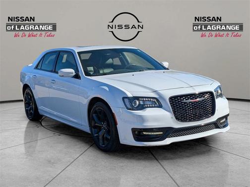 2022 Chrysler 300 S