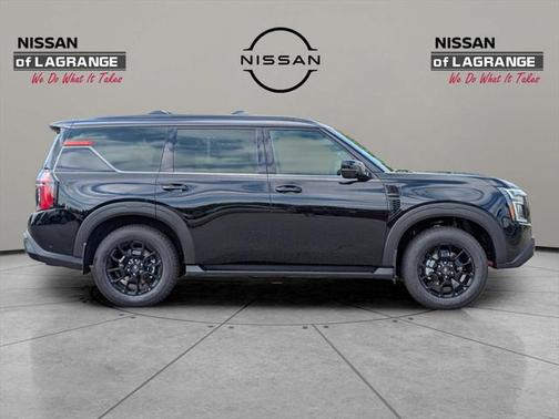 2025 Nissan Armada PRO-4X 4WD