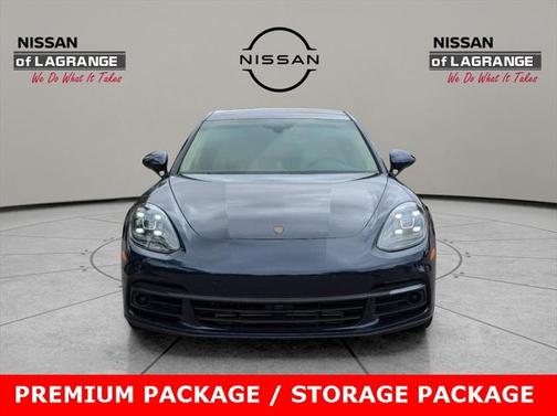 2018 Porsche Panamera 4