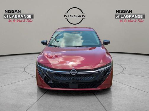Scarlet Ember Tintcoat 2026 Nissan Sentra SR