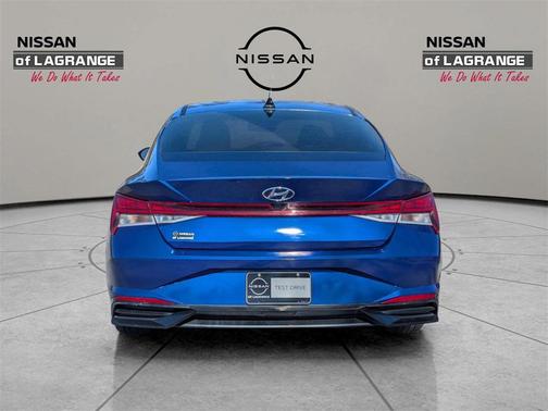 2021 Hyundai ELANTRA SEL