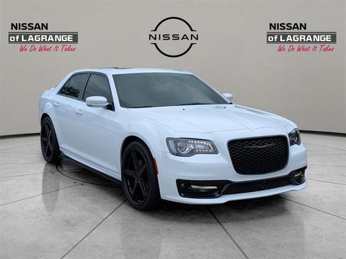 2022 Chrysler 300 S