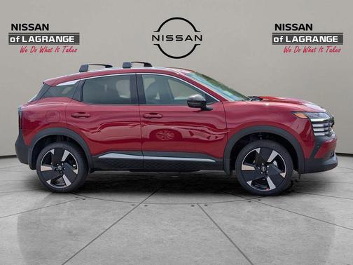 Scarlet Ember Tintcoat 2026 Nissan Kicks SR