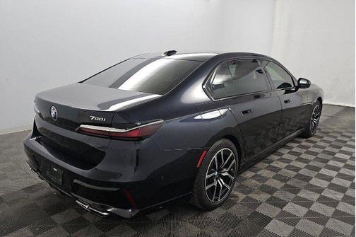 Carbon Black Metallic 2023 BMW 760 i xDrive