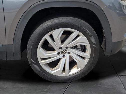 2022 Volkswagen Atlas 3.6L SE w/Technology
