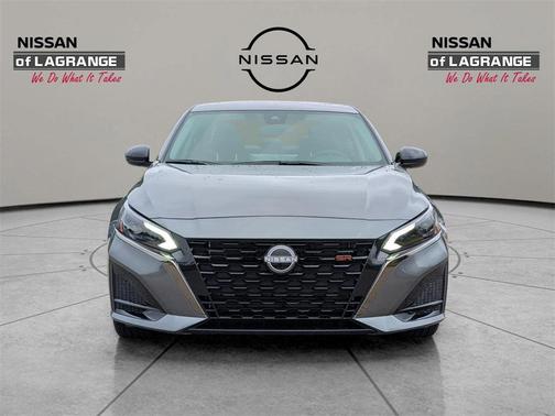2025 Nissan Altima SR FWD