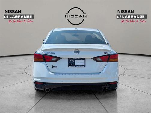 2023 Nissan Altima SR FWD