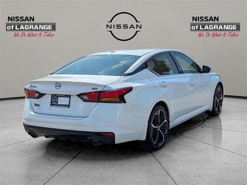 2023 Nissan Altima SR FWD