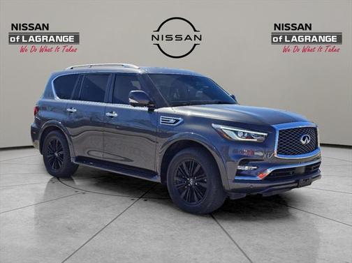 2022 INFINITI QX80 Luxe