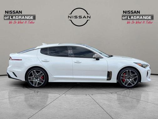 Snow White Pearl 2022 Kia Stinger GT1