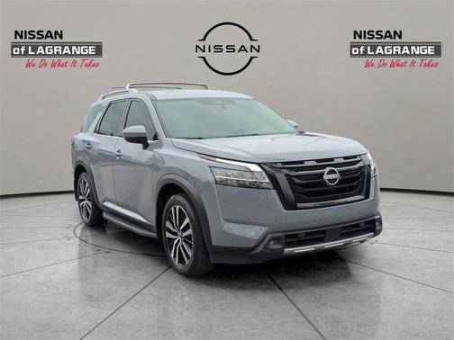2023 Nissan Pathfinder Platinum 4WD