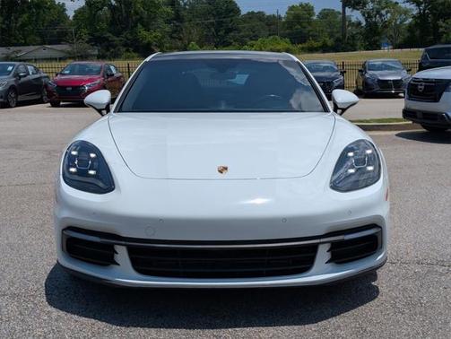 2018 Porsche Panamera Base