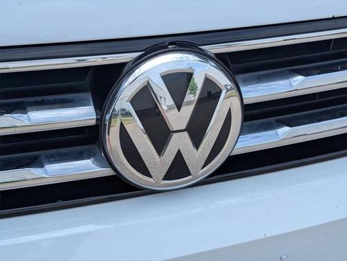 2018 Volkswagen Tiguan 2.0T SE