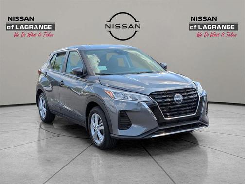 2025 Nissan Kicks S