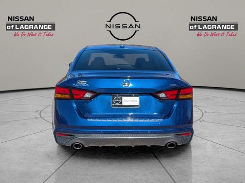 Deep Blue Pearl 2020 Nissan Altima SR FWD
