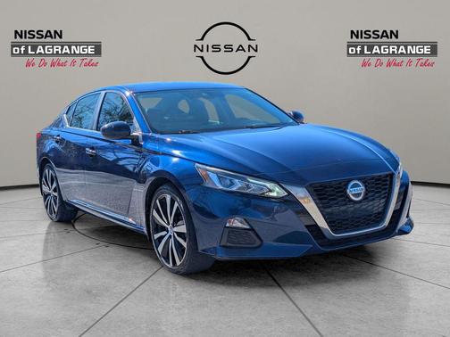 Deep Blue Pearl 2020 Nissan Altima SR FWD