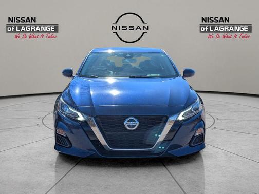 Deep Blue Pearl 2020 Nissan Altima SR FWD