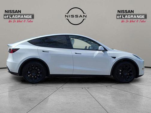 Pearl White Multi-Coat 2021 Tesla Model Y Long Range Dual Motor All-Wheel Drive