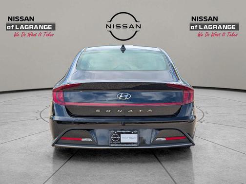 2023 Hyundai SONATA SE