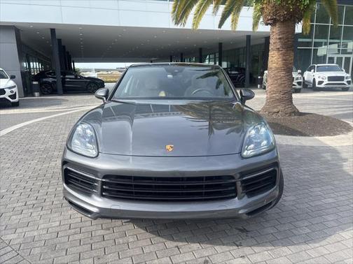 2021 Porsche Cayenne Base