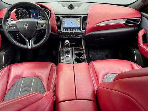 2017 Maserati Levante S