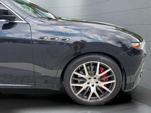 2017 Maserati Levante S