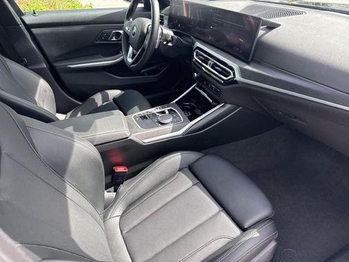 2024 BMW 330 330i