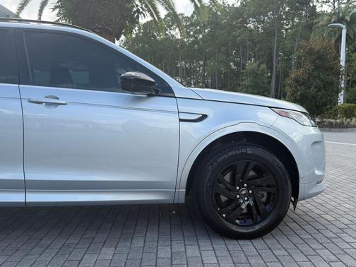 White 2025 Land Rover Discovery Sport S