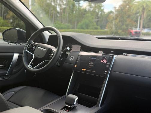 White 2025 Land Rover Discovery Sport S