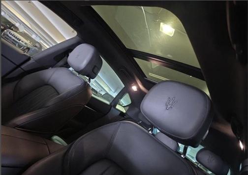 Bianco 2023 Maserati Levante GT