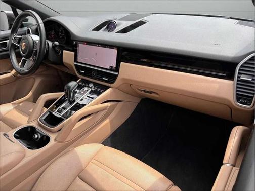 2021 Porsche Cayenne Base