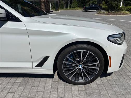 2022 BMW 540 i