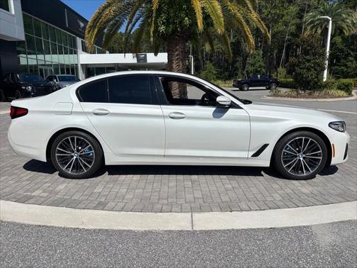 2022 BMW 540 i